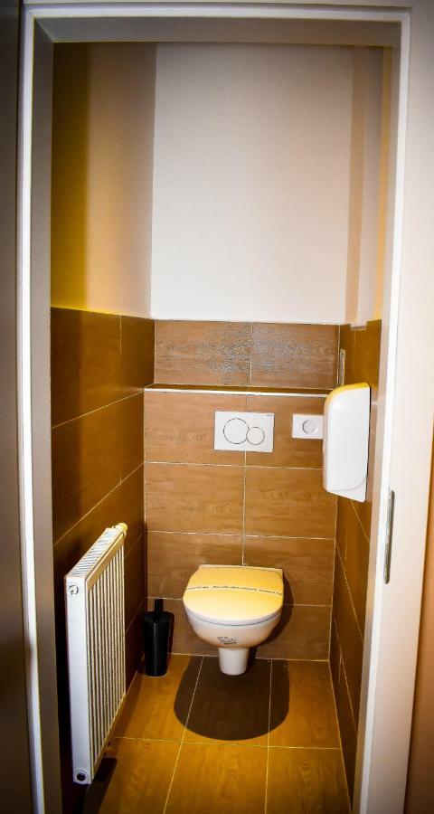 Aurellia Deluxe Apartments Wina Bagian luar foto